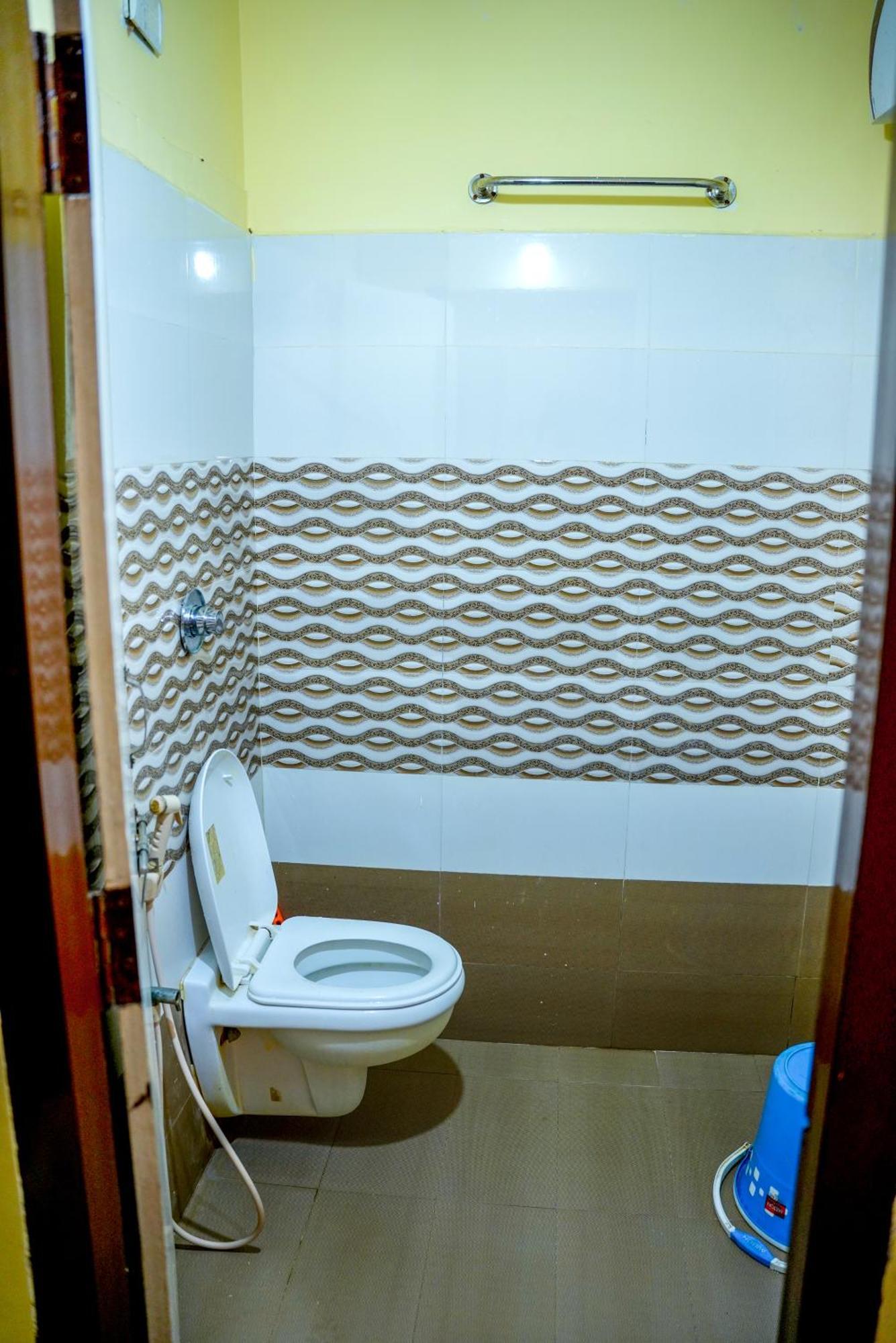 Bāpatla Lotus Pond Resort & Spa מראה חיצוני תמונה